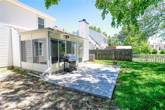 3905 Morning Light LN, Virginia Beach, VA 23456