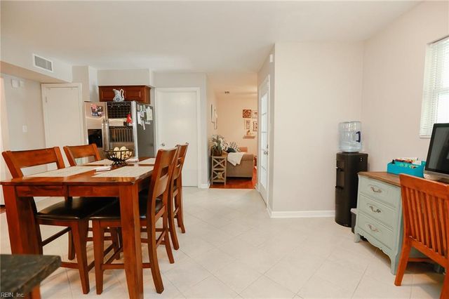 3905 Morning Light LN, Virginia Beach, VA 23456