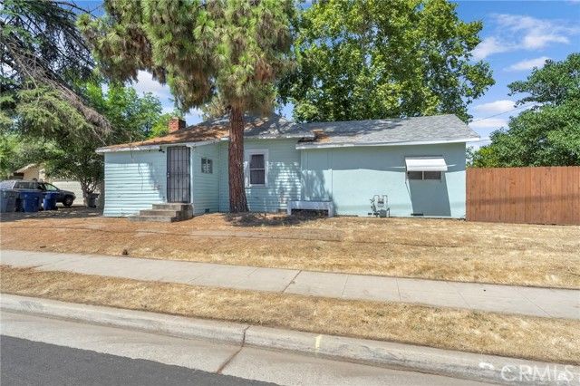 760 Sunnyside, Clovis, CA 93611