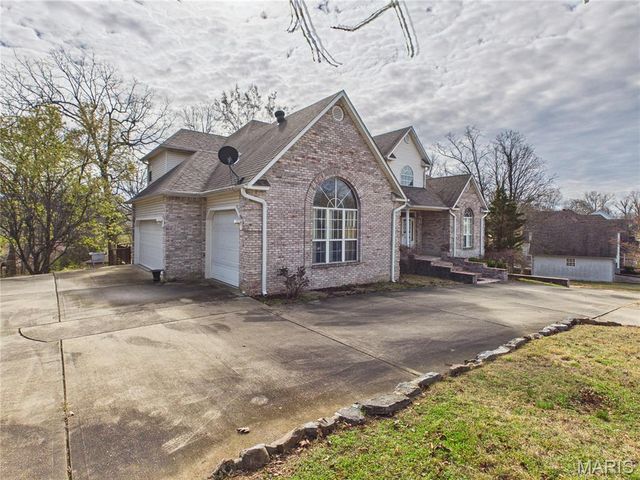 2566 Stone Ridge Drive, Poplar Bluff, MO 63901