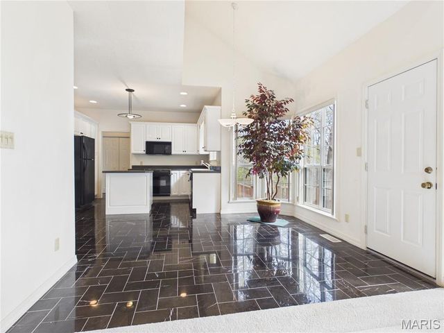 2566 Stone Ridge Drive, Poplar Bluff, MO 63901