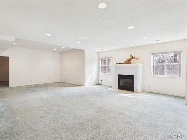 2566 Stone Ridge Drive, Poplar Bluff, MO 63901