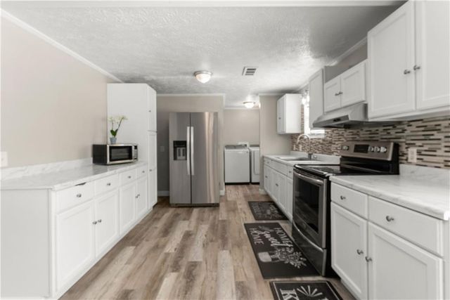 1670 Azelea Lane, Gainesville, GA 30507