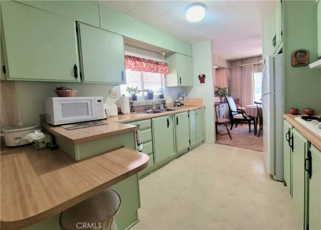 27601 Sun City 202, Menifee, CA 92586