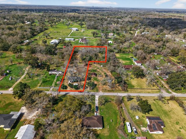 2889 County Road 702, Brazoria, TX 77422