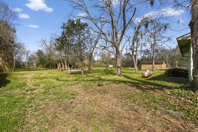 2889 County Road 702, Brazoria, TX 77422