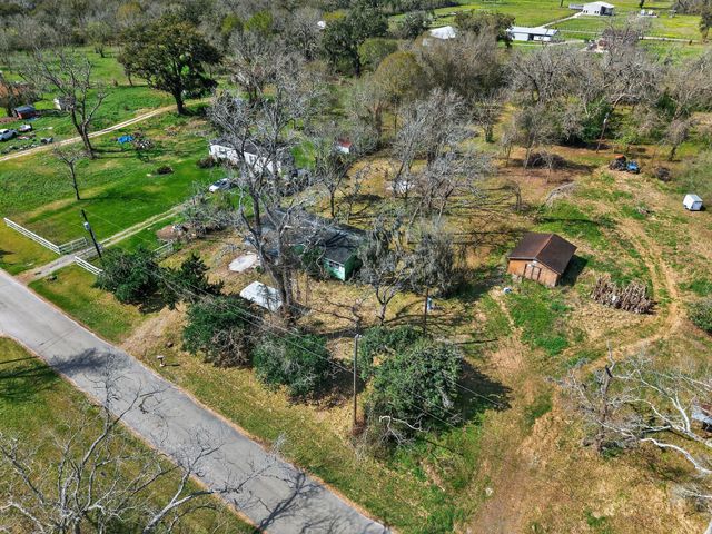 2889 County Road 702, Brazoria, TX 77422