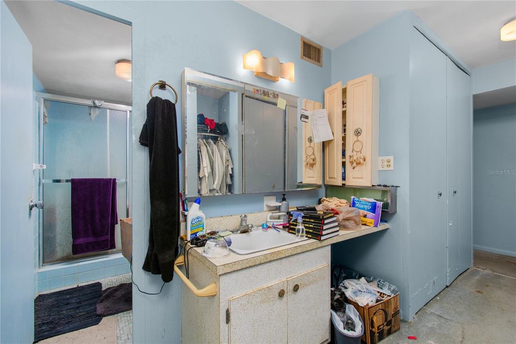 Image 29 of property listing at 7200 SUNSHINE SKYWAY LANE S 2A, St Petersburg, FL 33711