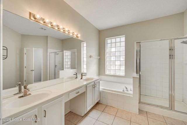 776 Autumn Glen Drive, Melbourne, FL 32940