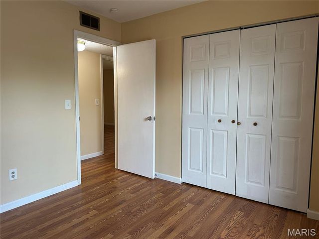 452 Chapel Ridge Drive H, Hazelwood, MO 63042