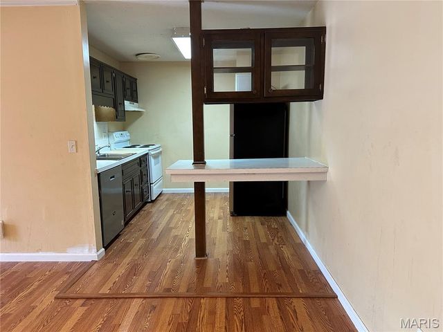 452 Chapel Ridge Drive H, Hazelwood, MO 63042