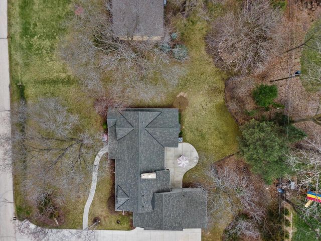 17505 Azure LANE, Brookfield, WI 53045