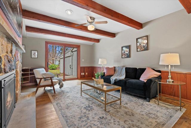 17505 Azure LANE, Brookfield, WI 53045