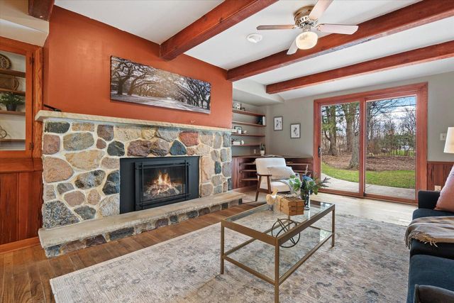 17505 Azure LANE, Brookfield, WI 53045