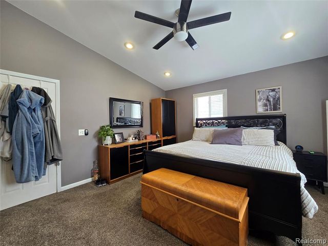 2909 Central Boulevard, Milford, MI 48380