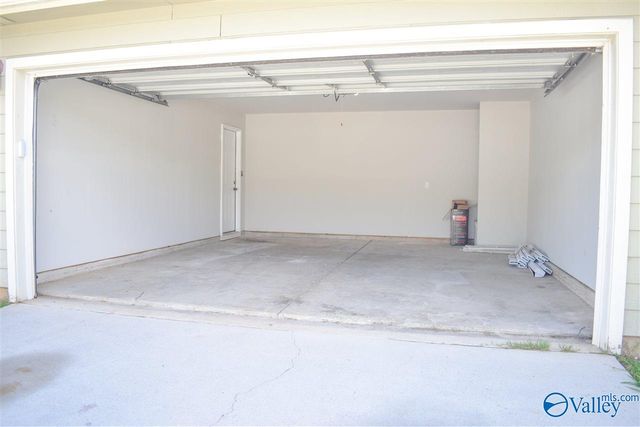 15328 Mill Valley Drive, Athens, AL 35613
