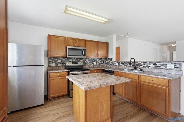 15328 Mill Valley Drive, Athens, AL 35613