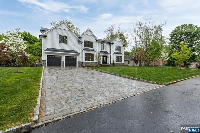 22 Northwood Avenue, Demarest, NJ 07627