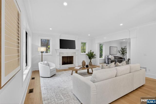 22 Northwood Avenue, Demarest, NJ 07627