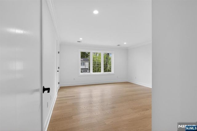22 Northwood Avenue, Demarest, NJ 07627