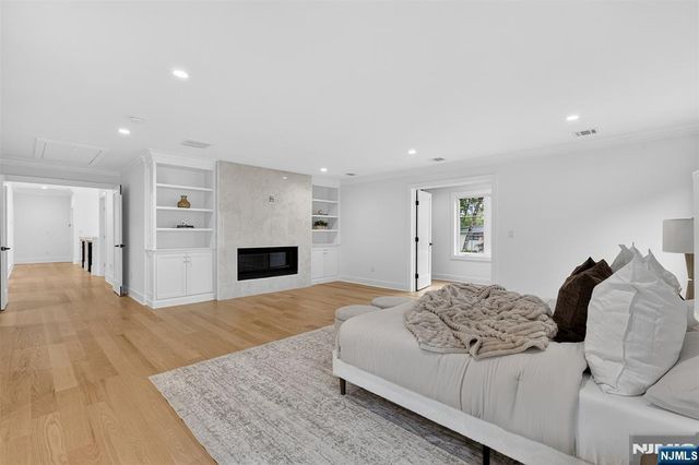 22 Northwood Avenue, Demarest, NJ 07627