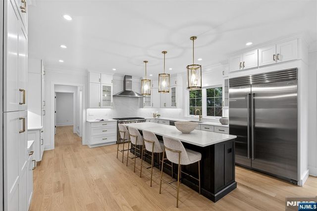 22 Northwood Avenue, Demarest, NJ 07627