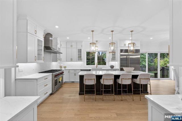 22 Northwood Avenue, Demarest, NJ 07627