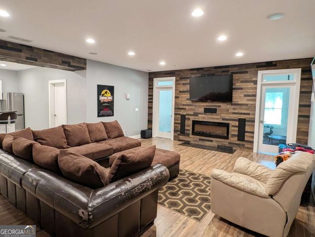 104 Hawks Bend, Canton, GA 30115