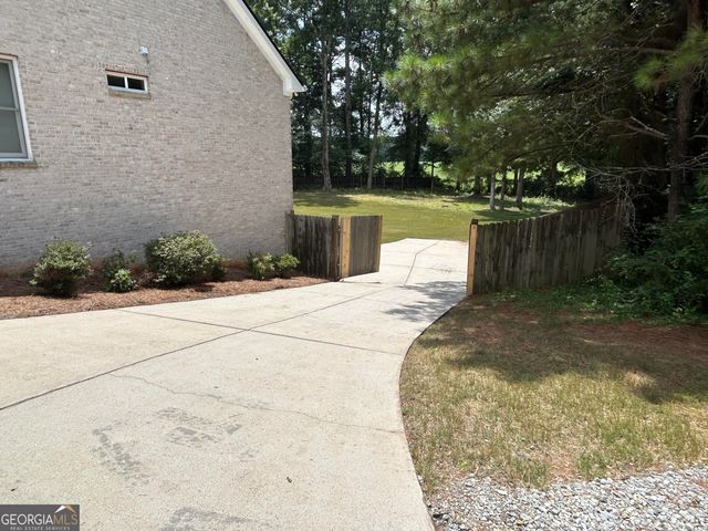 104 Hawks Bend, Canton, GA 30115