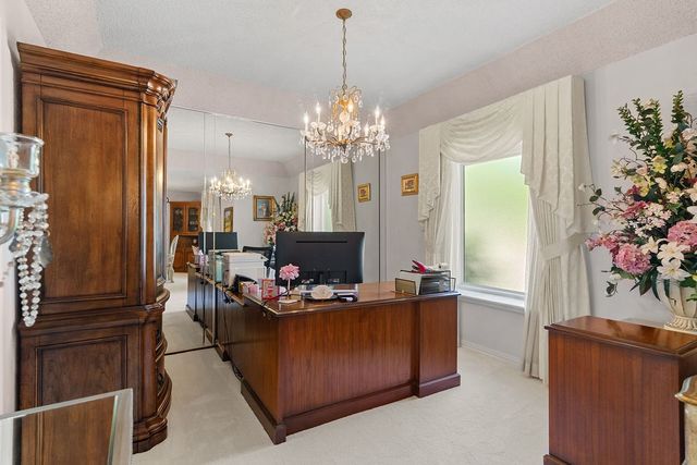 109 Oak Forest Trail, Euless, TX 76039