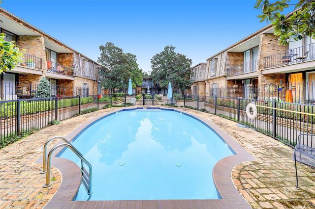 5353 Institute Lane 29, Houston, TX 77005