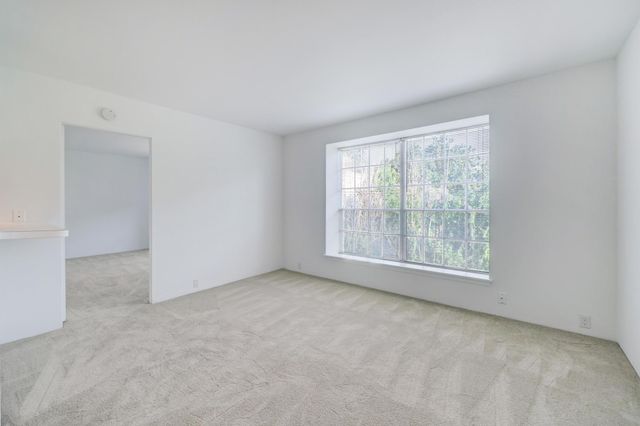 5353 Institute Lane 29, Houston, TX 77005