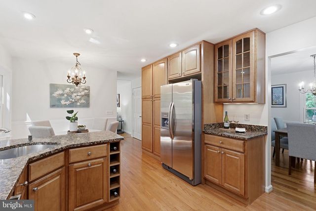 12024 CHEVIOT DR, Herndon, VA 20170