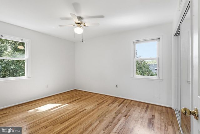 12024 CHEVIOT DR, Herndon, VA 20170