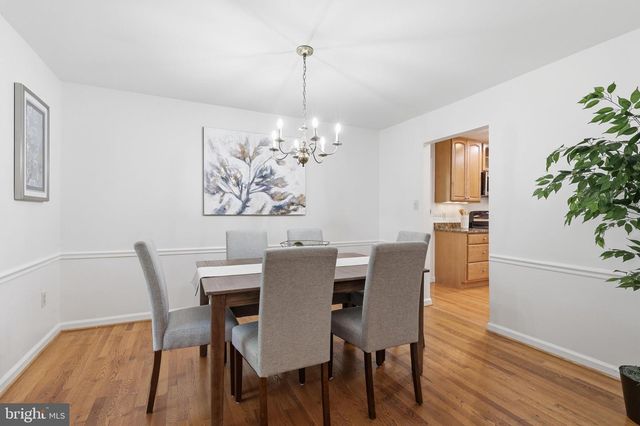 12024 CHEVIOT DR, Herndon, VA 20170
