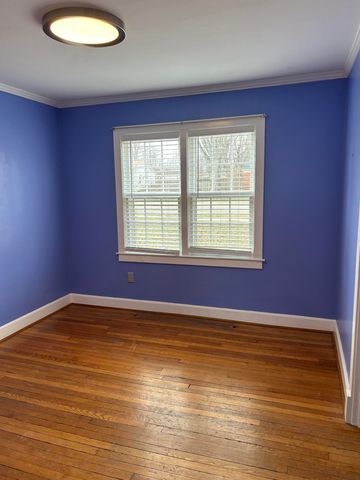 2100 Clays Mill Road, Lexington, KY 40503