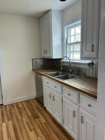 2100 Clays Mill Road, Lexington, KY 40503