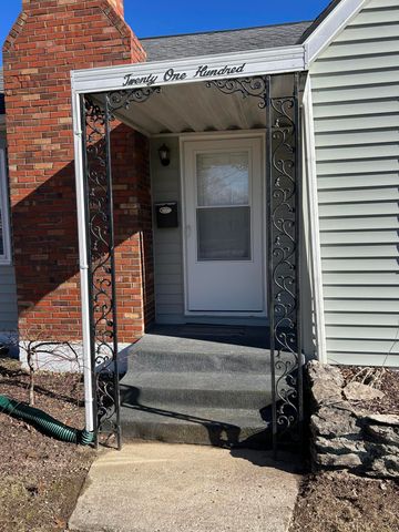 2100 Clays Mill Road, Lexington, KY 40503