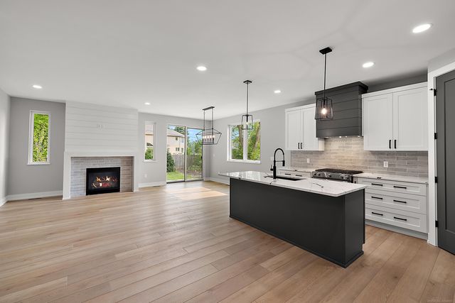 5793 Heights Boulevard, Sterling Heights, MI 48314