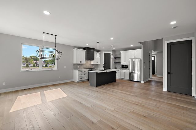 5793 Heights Boulevard, Sterling Heights, MI 48314