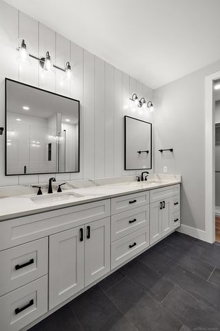 5793 Heights Boulevard, Sterling Heights, MI 48314