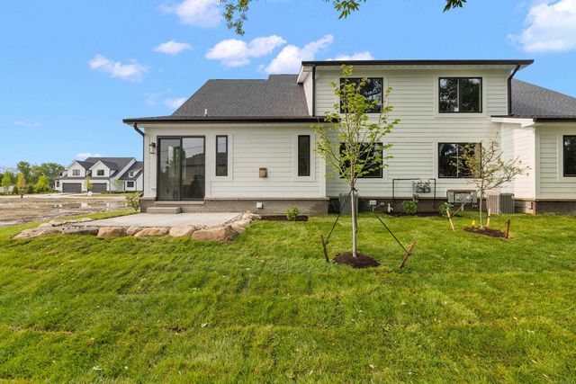 5793 Heights Boulevard, Sterling Heights, MI 48314