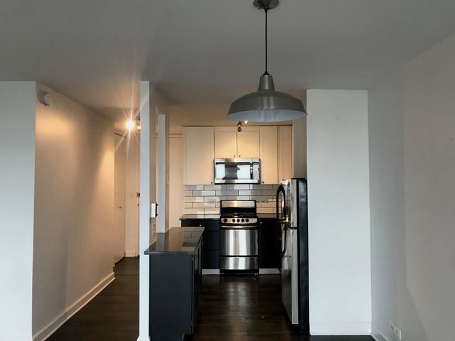 1660 N LaSalle Drive 1403, Chicago, IL 60614