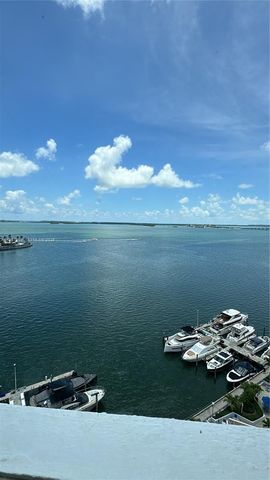 905 Brickell Bay Dr 1530, Miami, FL 33131