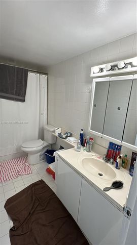 905 Brickell Bay Dr 1530, Miami, FL 33131