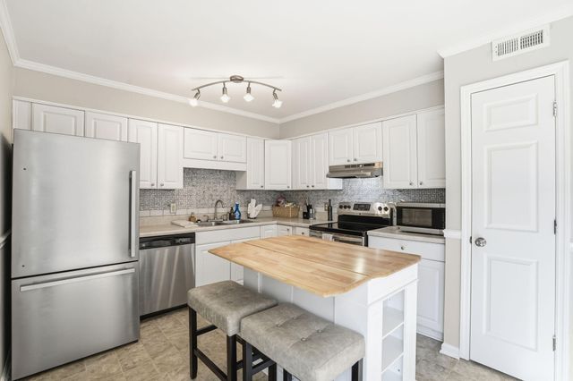 7879 Sandida Court, North Charleston, SC 29418