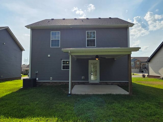 767 Lillian Grace Dr, Clarksville, TN 37043