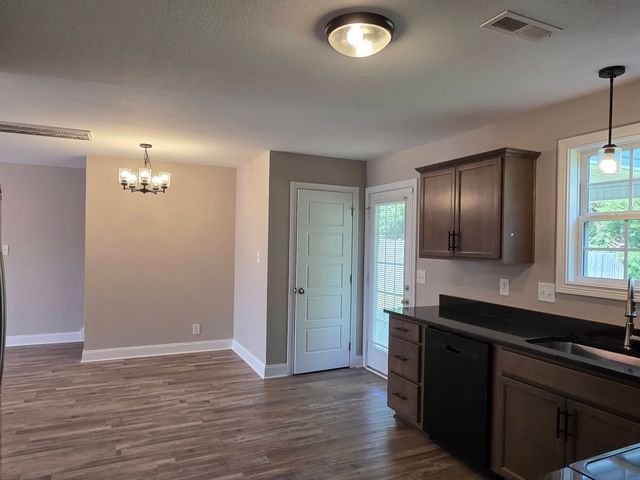 767 Lillian Grace Dr, Clarksville, TN 37043