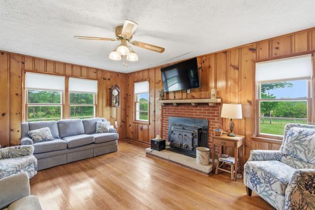 5029 S Highway 379, Jamestown, KY 42629