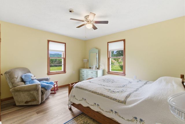 5029 S Highway 379, Jamestown, KY 42629
